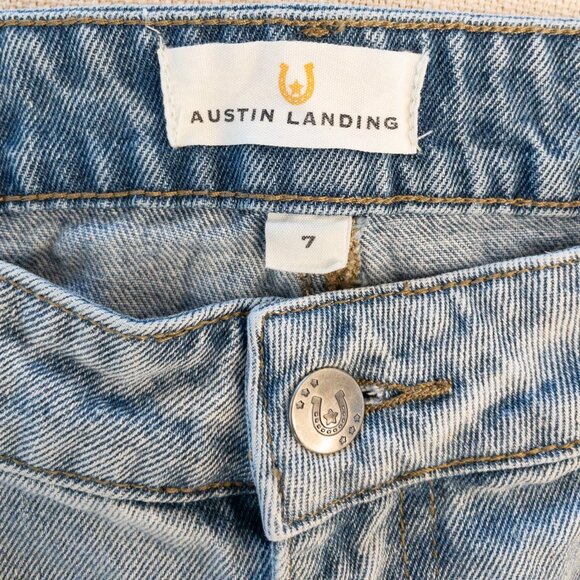 Austin Landing Cross Patch Jeans Size 7 Studded Detail Distressed Hem - Picture 4 of 6